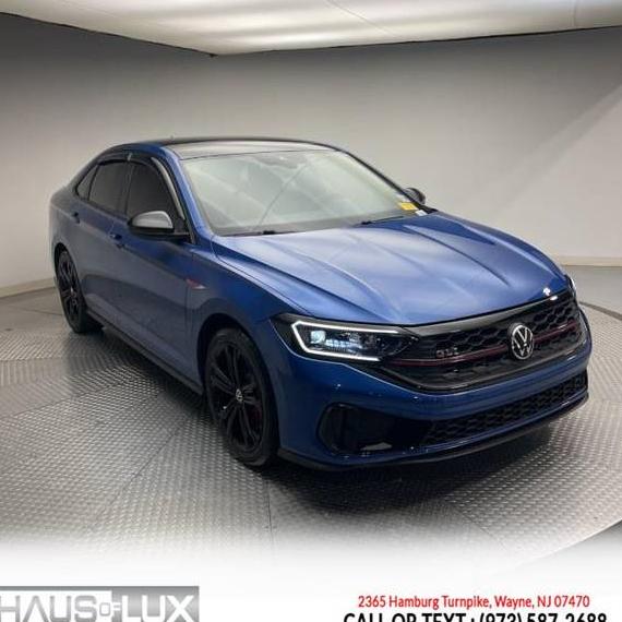 VOLKSWAGEN JETTA GLI 2022 3VW2T7BUXNM029354 image